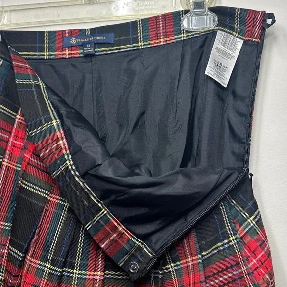 Brooks Brothers red black tartan plaid pleated skirt knee length size 12 - Picture 4 of 7